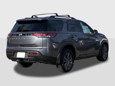 New 2025 Nissan Pathfinder SV image 4