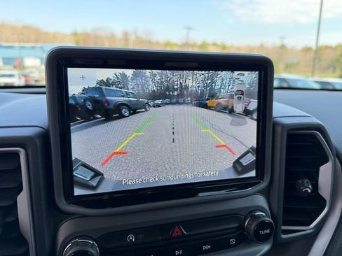 Used 2022 Ford Bronco Sport Outer Banks w/ Tech Package AWD/4WD image 8