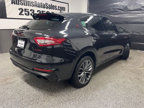 Used 2020 Maserati Levante S GranSport image 3