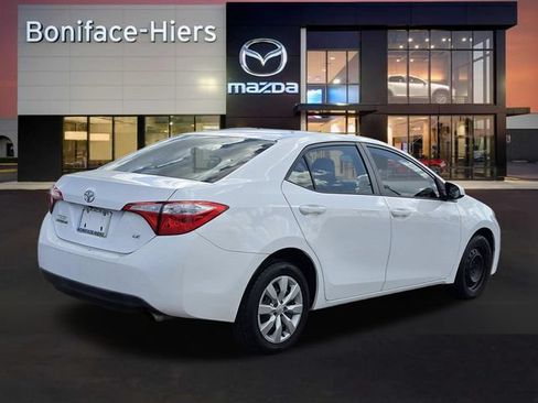 Used 2016 Toyota Corolla LE FWD image 4