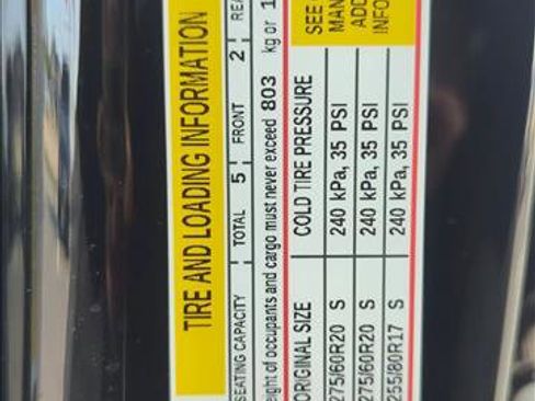 Used 2024 GMC Sierra 1500 SLT w/ SLT Convenience Package image 17