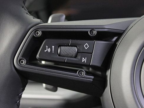 Certified 2025 Porsche Cayenne S image 25