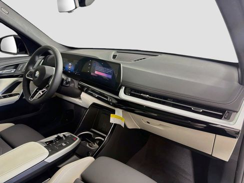 New 2026 BMW X1 xDrive28i w/ M Sport Package AWD/4WD image 30