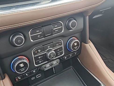 Used 2023 Chevrolet Tahoe High Country w/ Premium Package 2 image 4