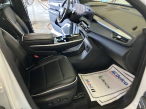 Used 2025 Buick Enclave Preferred image 14