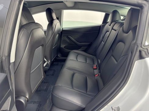 Used 2020 Tesla Model 3 Standard Range Plus image 43