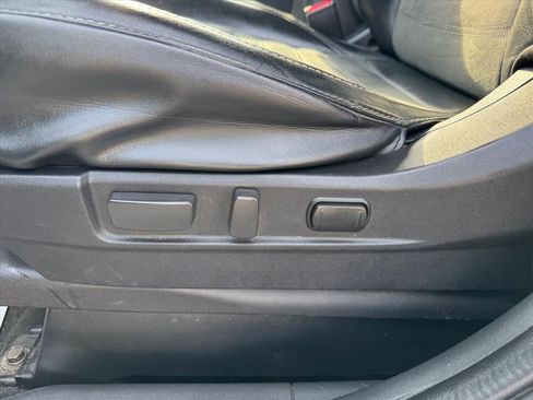 Used 2020 Mitsubishi Outlander SE image 15