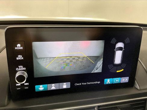 Used 2025 Honda Pilot Touring image 21