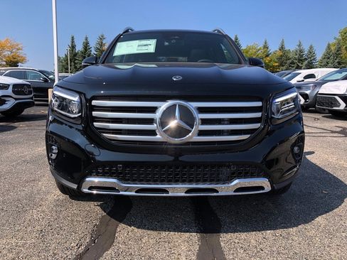 New 2026 Mercedes-Benz GLB 250 4MATIC image 2