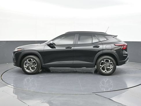 New 2026 Chevrolet Trax LT w/ Driver Confidence Package FWD image 6