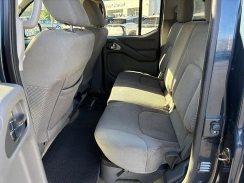 Used 2015 Nissan Frontier SV w/ SV Value Truck Package image 18