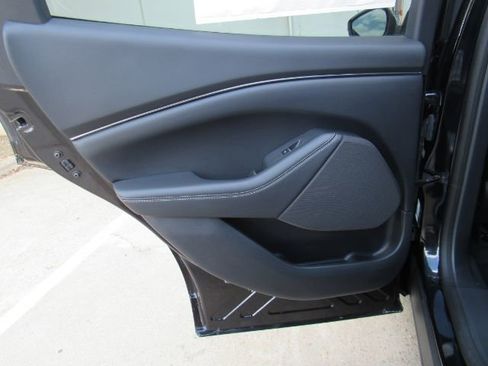 Used 2025 Ford Mustang Mach-E Select w/ Comfort Package Lite image 18