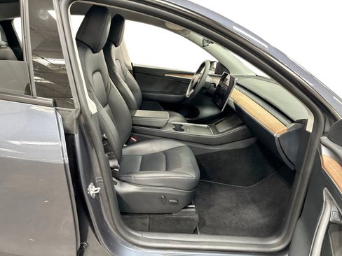Certified 2023 Tesla Model Y Long Range AWD/4WD image 13