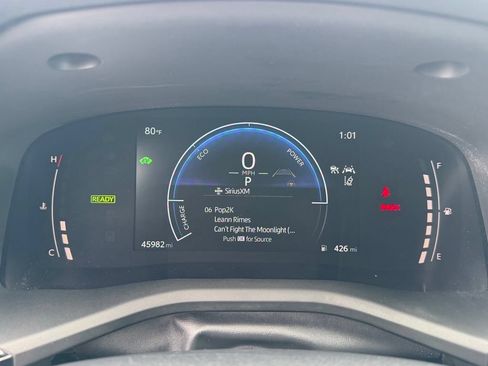 Used 2025 Toyota Camry SE FWD image 35