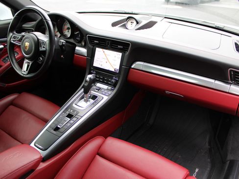 Used 2017 Porsche 911 Targa 4S image 24