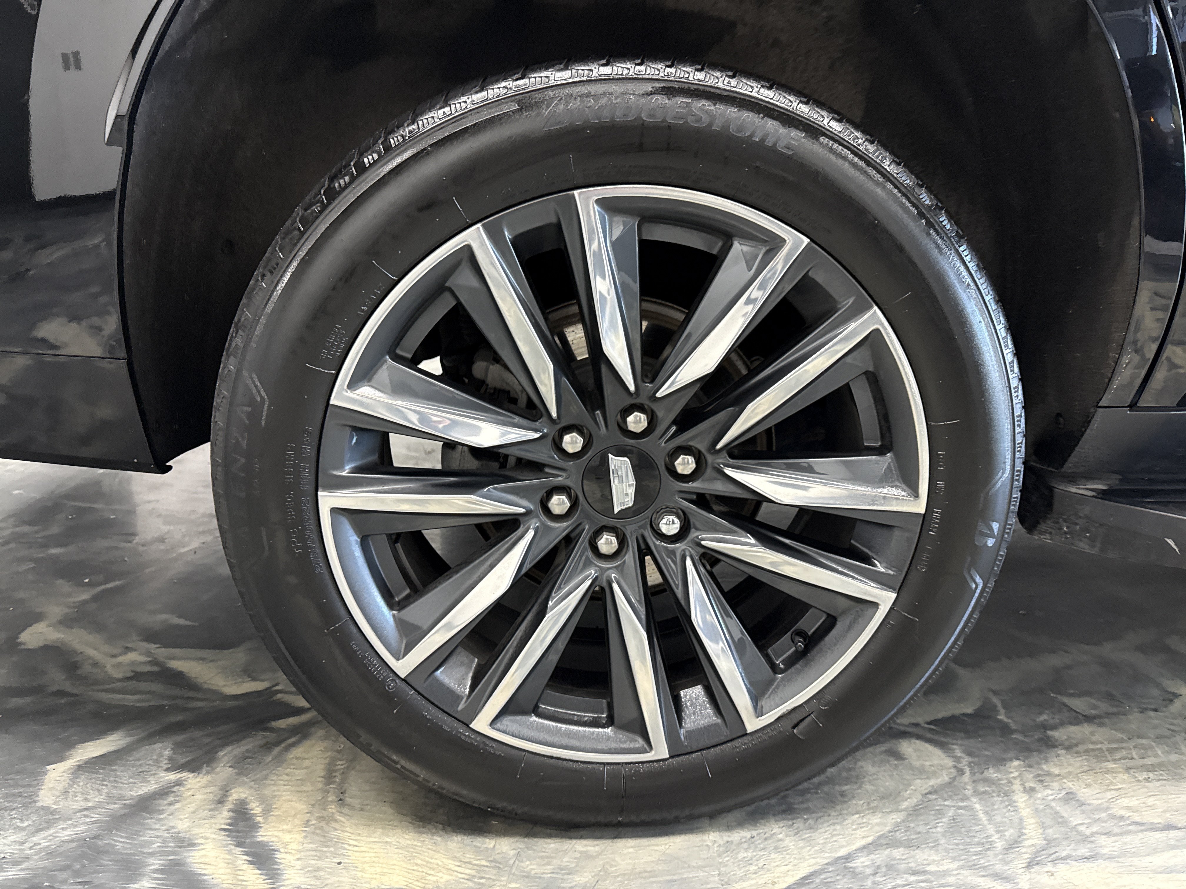 Used 2023 Cadillac Escalade Sport w/ LPO, Floor Liner Package AWD/4WD image 38