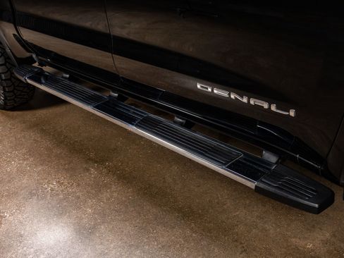 Used 2024 GMC Sierra 1500 Denali image 13