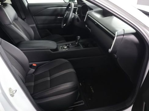 Used 2025 MAZDA CX-50 AWD 2.5 S w/ Preferred Package image 23