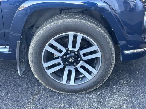 Used 2022 Toyota 4Runner Limited AWD/4WD image 4