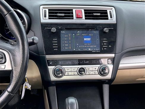 Used 2017 Subaru Legacy 2.5i Premium image 24