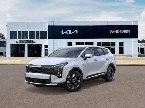 New 2026 Kia Sportage LX image 1