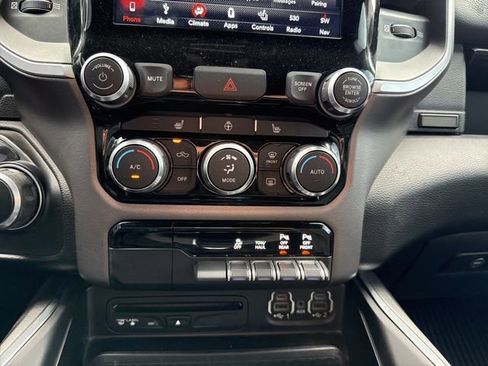 Used 2019 RAM 1500 Big Horn image 13