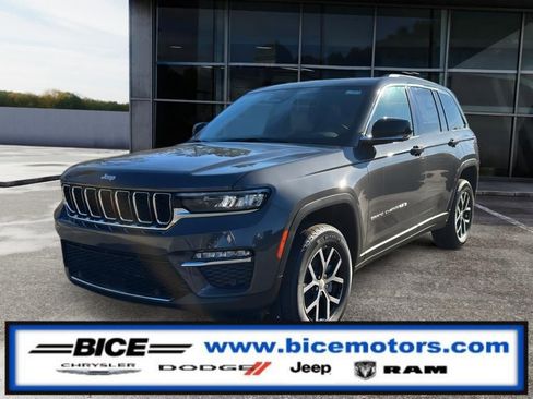 New 2025 Jeep Grand Cherokee Limited w/ Luxury Tech Group II RWD image 1