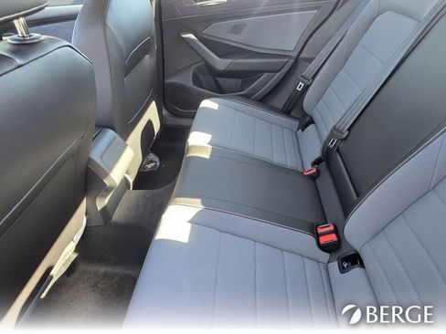 New 2026 Volkswagen Jetta SE FWD image 24