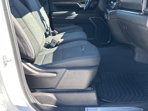 Used 2024 Chevrolet Silverado 2500 LT image 13