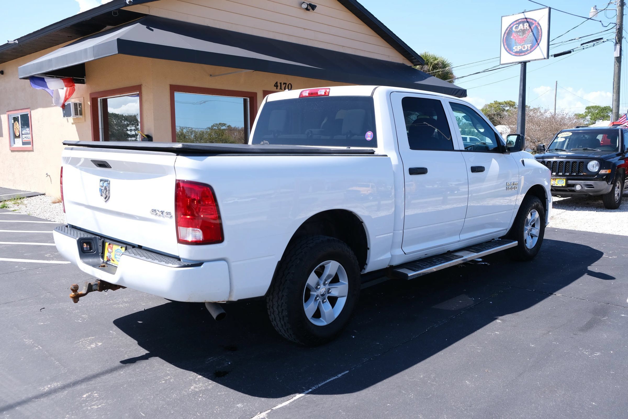 Used 2017 RAM 1500 Express AWD/4WD image 5