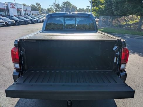 Used 2022 Toyota Tacoma SR AWD/4WD image 13