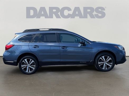 Used 2018 Subaru Outback 3.6R Limited AWD/4WD image 7