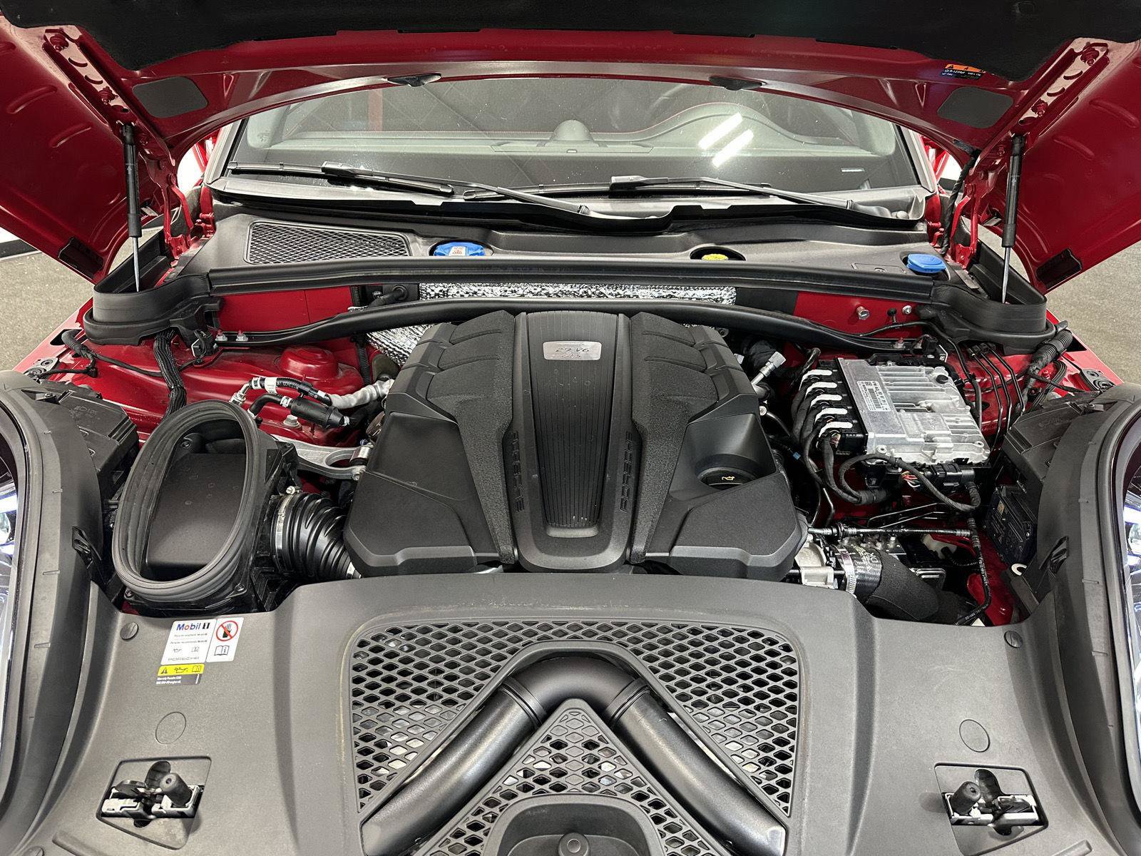 Certified 2023 Porsche Macan GTS AWD/4WD image 44