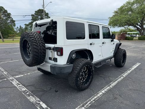 Used 2013 Jeep Wrangler Unlimited Sahara w/ Connectivity Group image 6