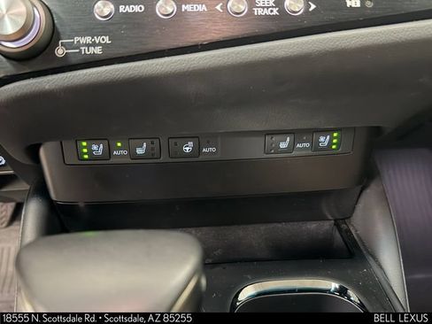 Used 2025 Lexus ES 300h w/ Premium Package FWD image 29