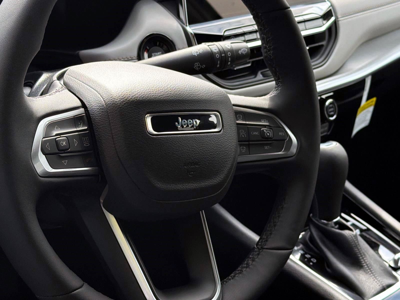 New 2026 Jeep Compass Limited AWD/4WD image 10
