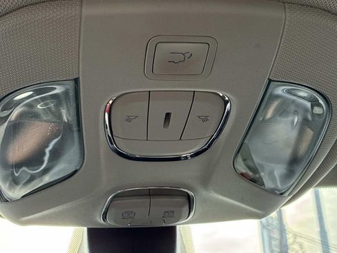 Used 2017 Jeep Compass Limited w/ Navigation Group image 38