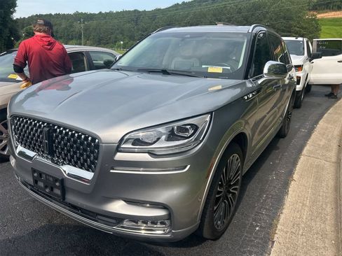 Used 2020 Lincoln Aviator Black Label w/ Dynamic Handling Package AWD/4WD image 2