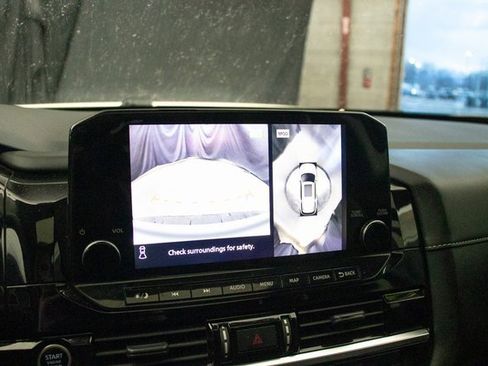 Used 2023 Nissan Pathfinder SL w/ SL Premium Package image 37