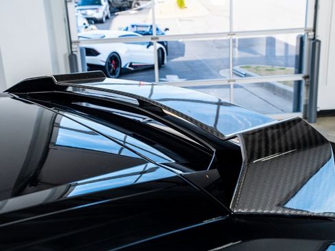 Used 2022 Lamborghini Urus image 34