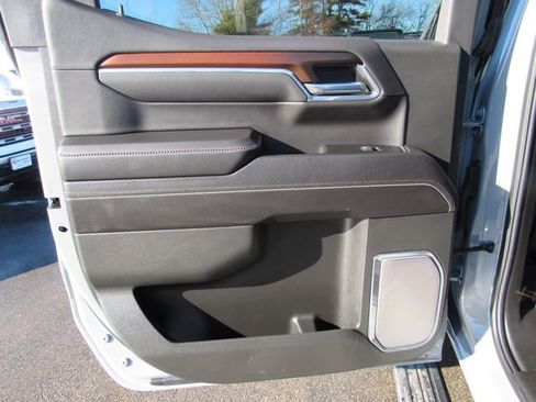 Certified 2025 GMC Sierra 1500 Denali w/ Denali Reserve Package image 29