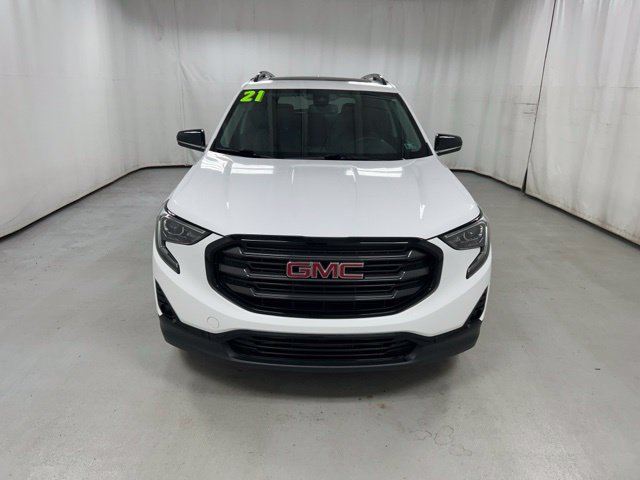 Used 2021 GMC Terrain SLT w/ Infotainment Package II AWD/4WD image 3