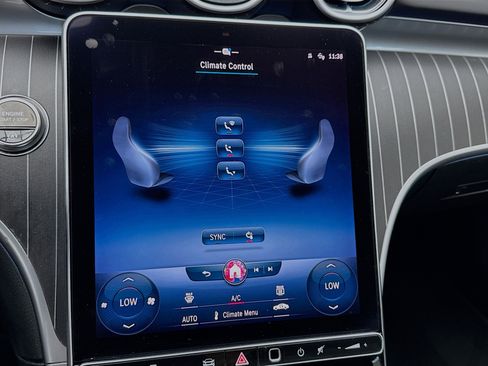 Used 2022 Mercedes-Benz C 300 Sedan image 12