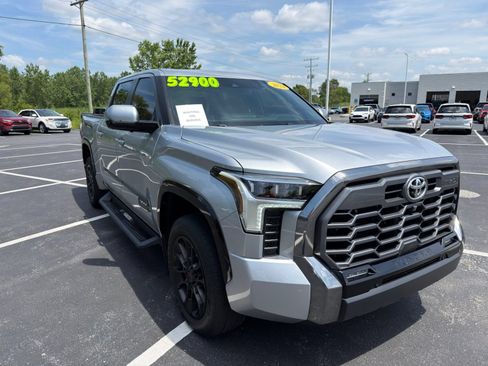 Used 2024 Toyota Tundra Platinum w/ TRD Off-Road Package AWD/4WD image 10