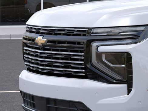 New 2026 Chevrolet Suburban High Country AWD/4WD image 14
