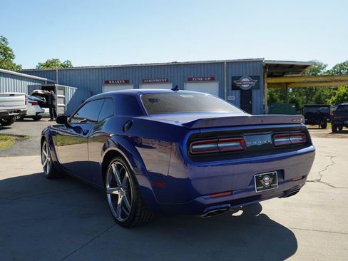 Used 2021 Dodge Challenger R/T Scat Pack RWD image 4