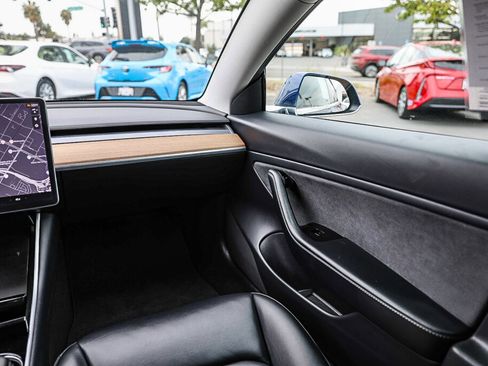 Used 2020 Tesla Model 3 Long Range AWD/4WD image 5