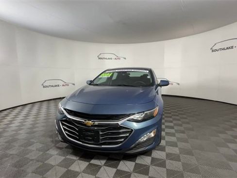 Used 2024 Chevrolet Malibu LT image 3