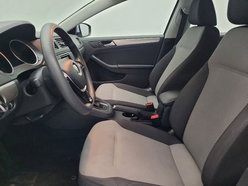 Used 2017 Volkswagen Jetta S w/ Jetta S Cold Weather Package image 17