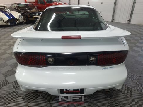 Used 1999 Pontiac Firebird Formula w/ SLP Firehawk Pkg RWD image 9